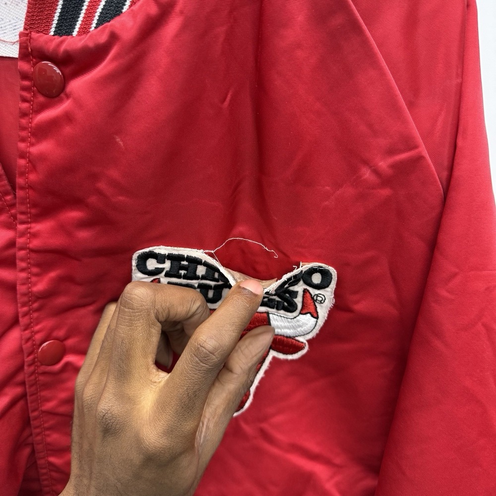 Vintage Chicago Bulls Satin Jacket Mens Extra Large Chalk Line Spellout NBA 90s - Picture 5 of 6